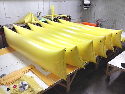 Killer Banana pontoons